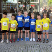 Grundschüler bei der 11. Freiburger Laufnacht